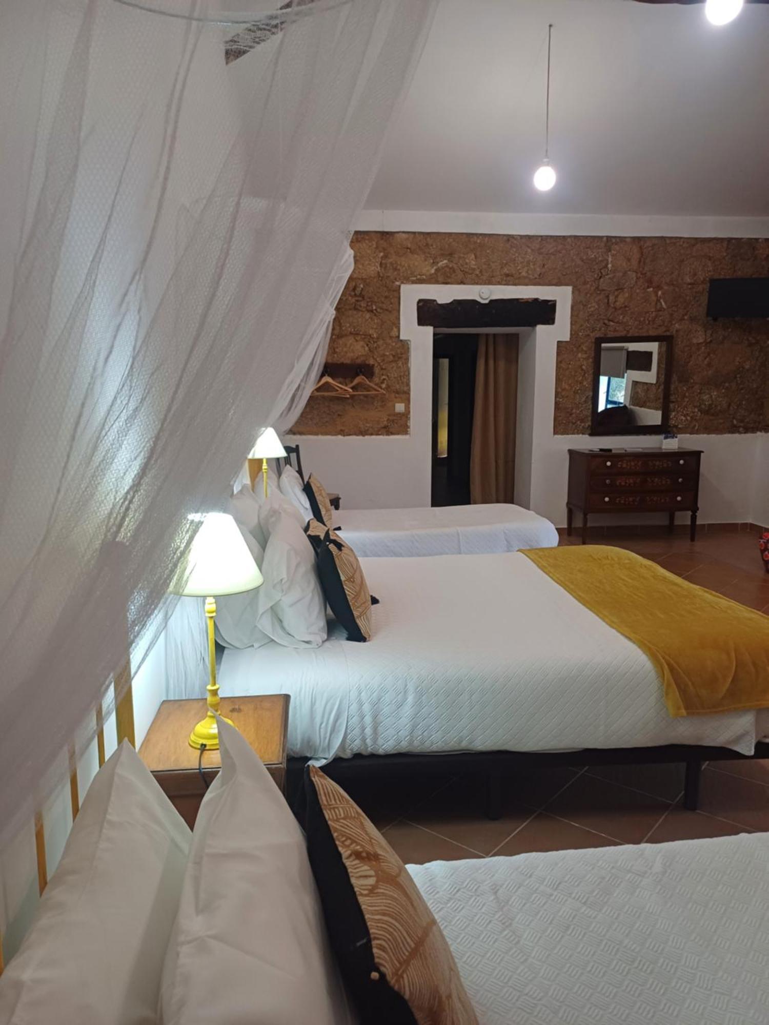 Hostal Monte da Fonte Santa de São Luís Castelo Branco  Habitación foto